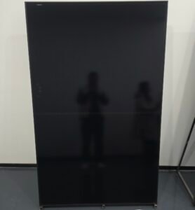 Design Freedom: How Back Contact Technology Transforms Solar Integration from Functional to Architectural?